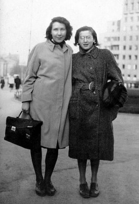 Gunvor Hofmo & Ruth Mayer in 1942 (Photo: unknown)